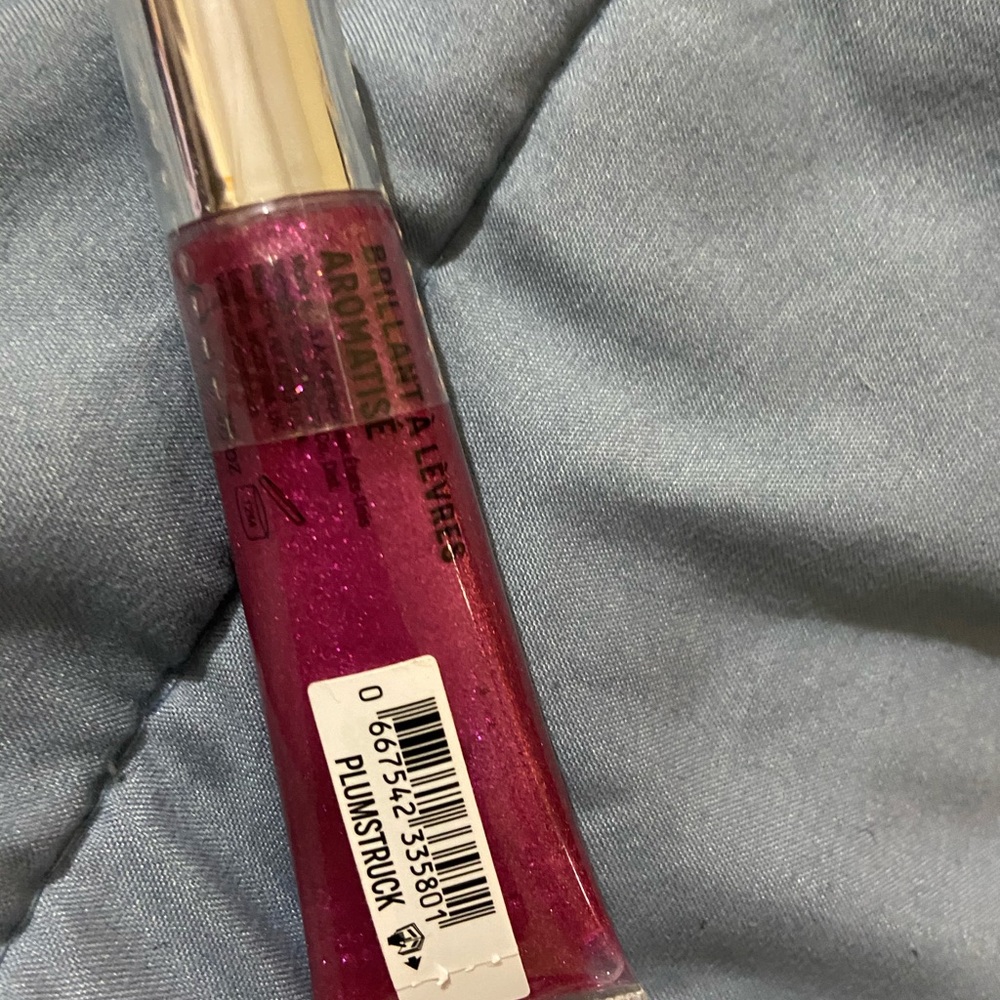 Victoria Secret - Picture 2 of 2